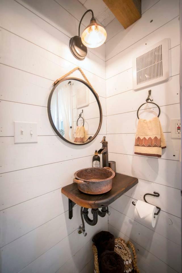 Cozy Cabin Little Red Hen 12 Min To Magnolia Waco Exterior foto